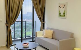 NEW 3R2B FamilyHome Puchong 6-8 pax